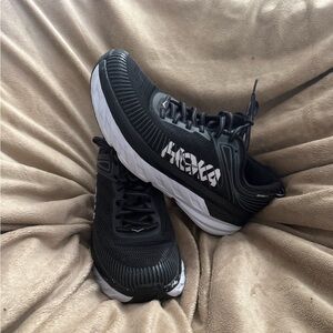 Sz10 Women’s Black Hoka Sneaker